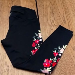 Torrid - PERFORMANCE CORE FULL LENGTH ACTIVE LEGGING WITH SIDE PANELS